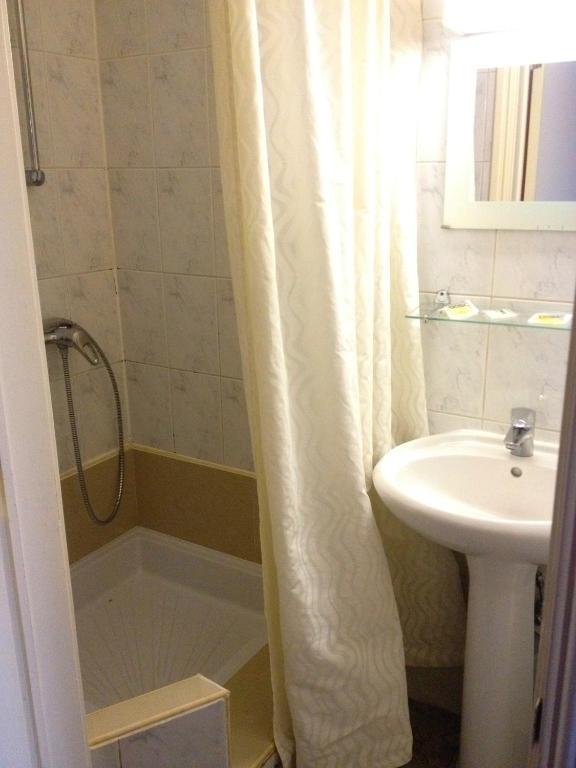 Hotel Stalingrad Брюссель Номер фото