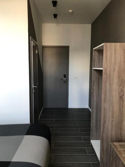 Hotel Stalingrad Брюссель Экстерьер фото